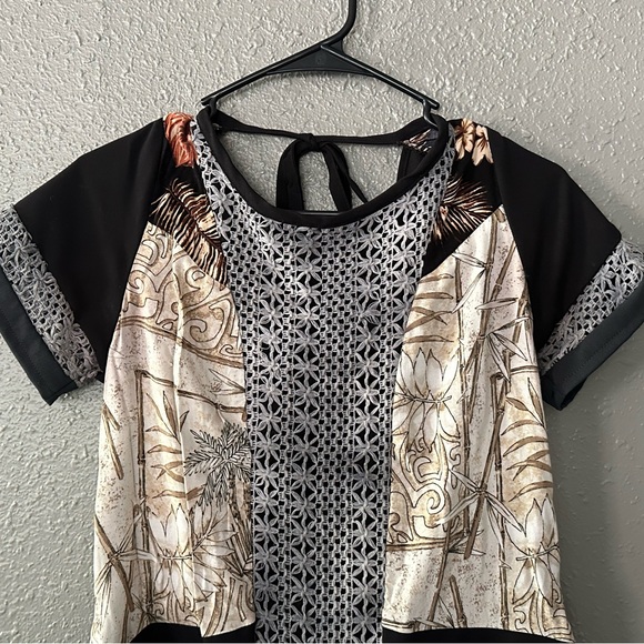 Vintage Black Floral Short Sleeve Midi Dress with Pockets Size Small Preloved - Picture 4 of 16